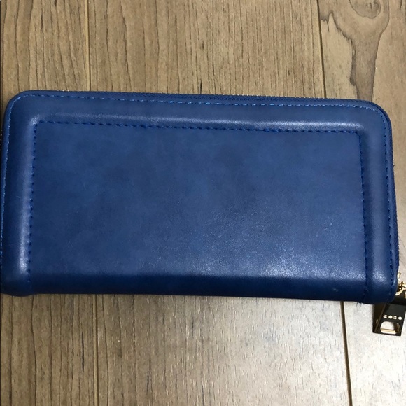 BeBe Clutch Wallet - Picture 5 of 10